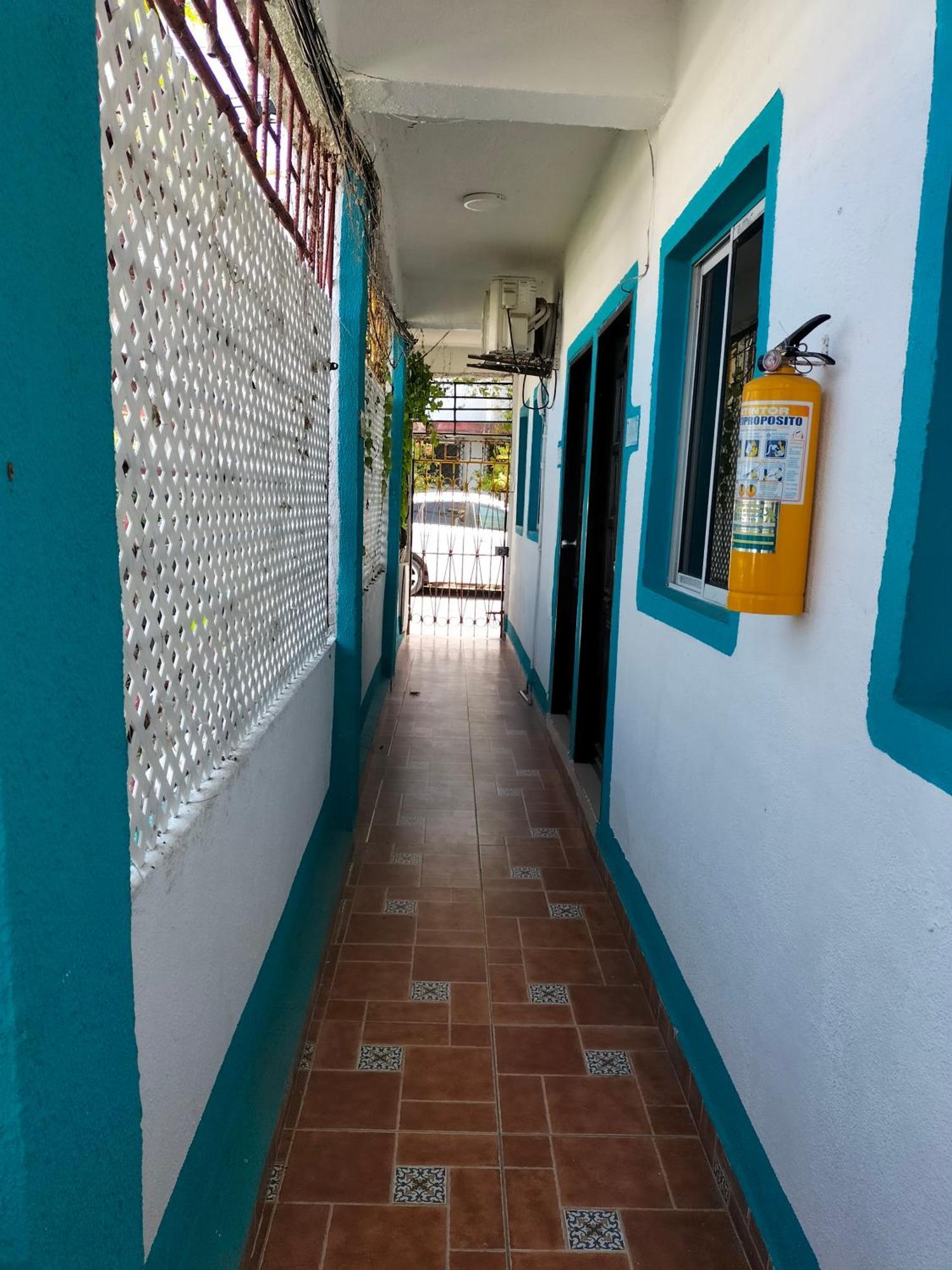 Posada Miss Joyce House ซานอันเดรส ภายนอก รูปภาพ