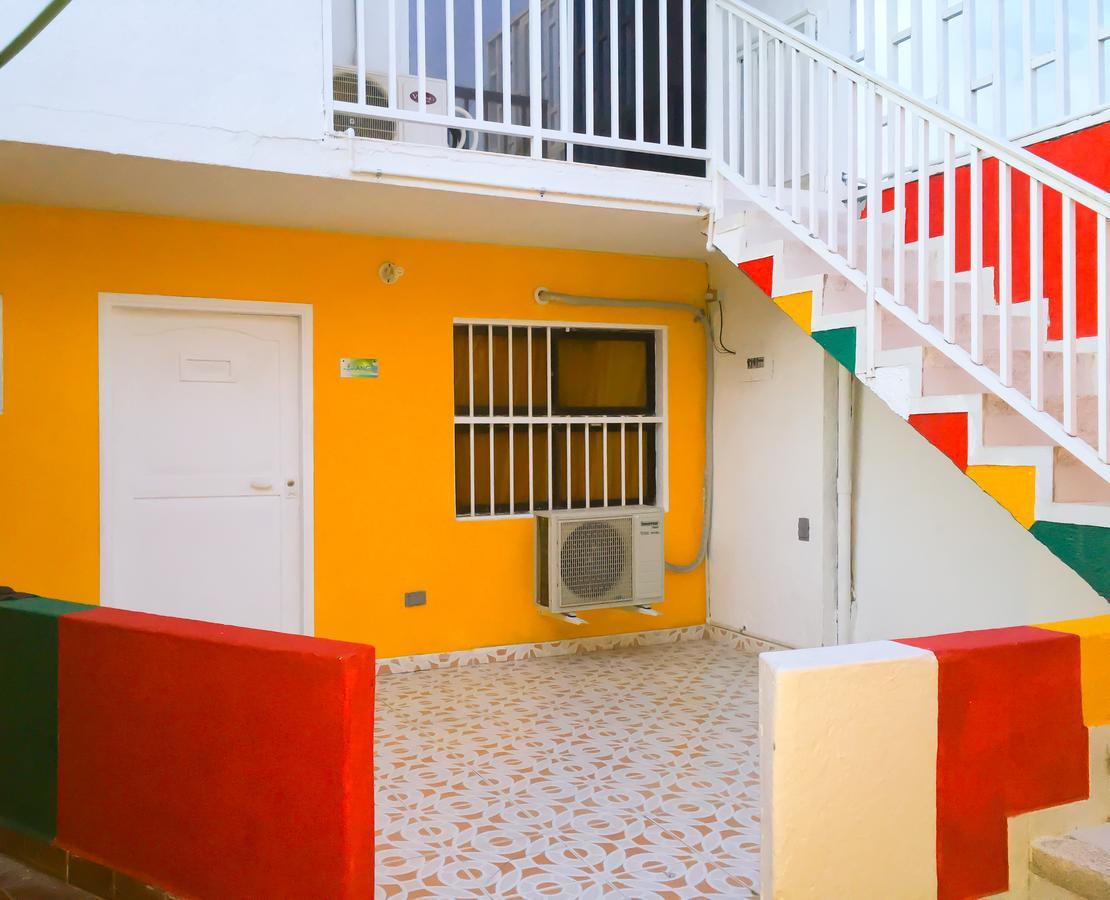 Posada Miss Joyce House ซานอันเดรส ภายนอก รูปภาพ